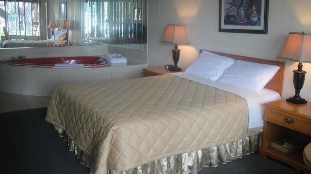 7 Days Inn Niagara Falls Niagara-Fälle Exterior foto